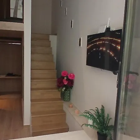 Leo Dublex Golem (Tirana)