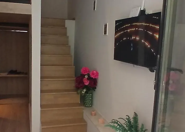 Leo Dublex Golem (Tirana)