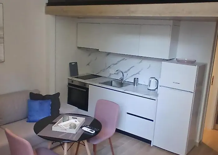 Leo Dublex Golem (Tirana)